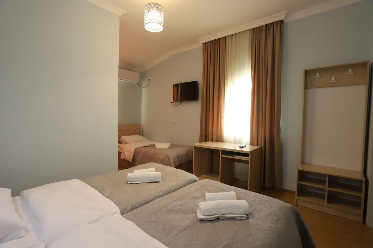 Hotel Hollywood Kutaisi Dış mekan fotoğraf