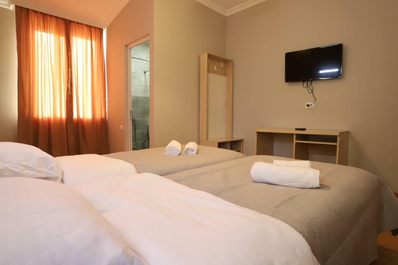 Hotel Hollywood Kutaisi Dış mekan fotoğraf