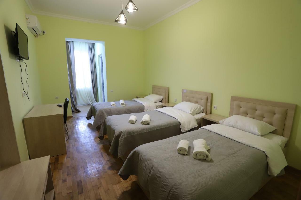 Hotel Hollywood Kutaisi Dış mekan fotoğraf