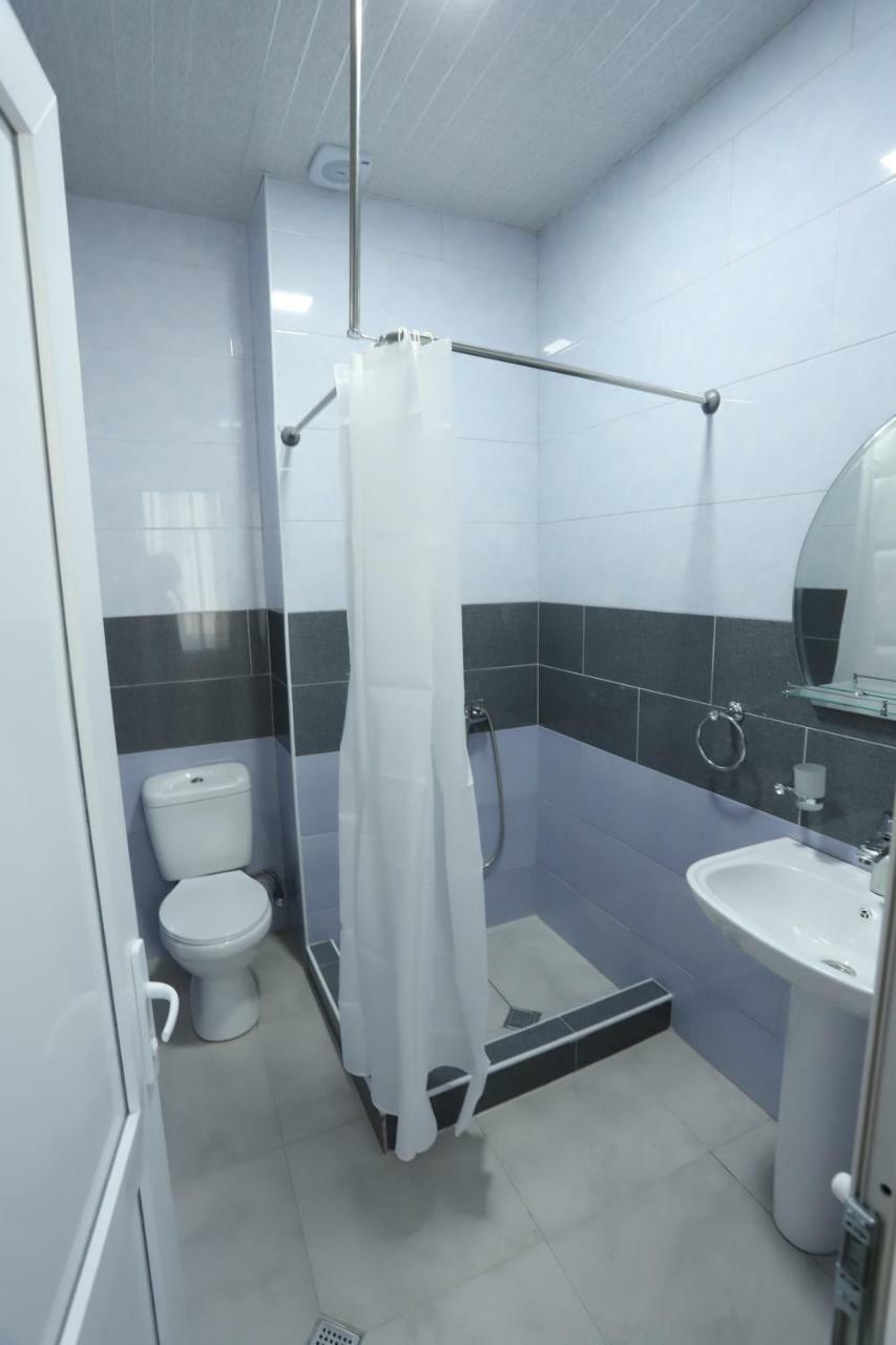 Hotel Hollywood Kutaisi Dış mekan fotoğraf