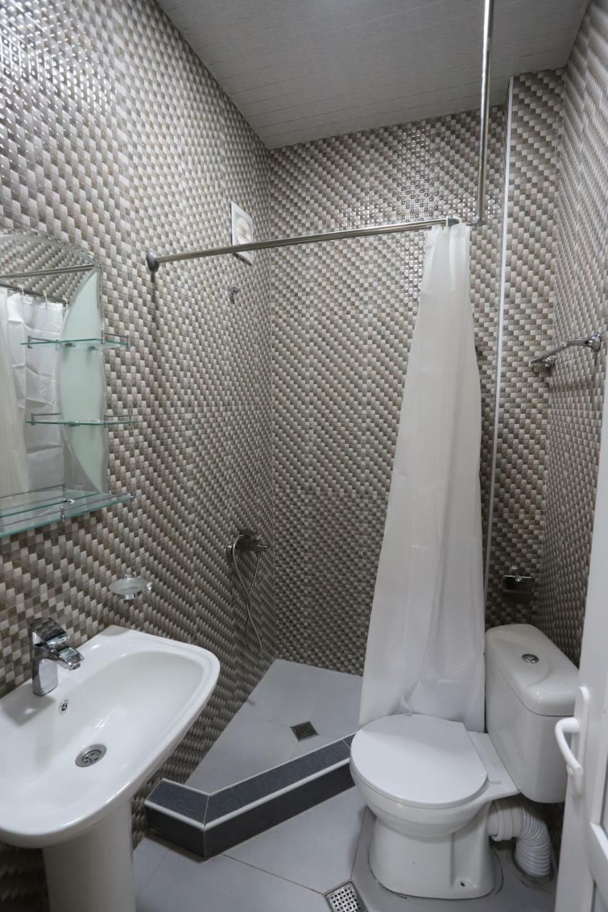 Hotel Hollywood Kutaisi Dış mekan fotoğraf