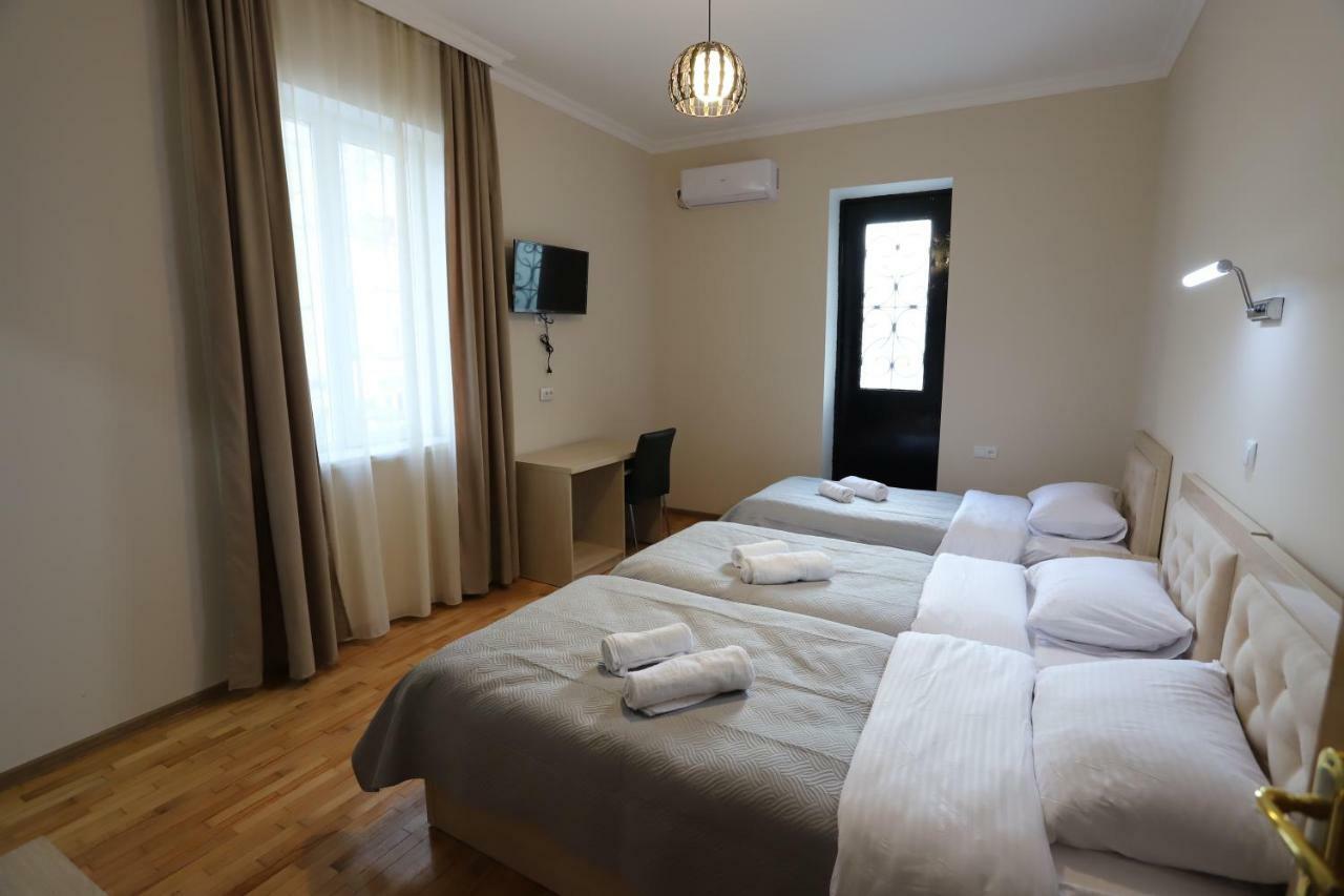 Hotel Hollywood Kutaisi Dış mekan fotoğraf