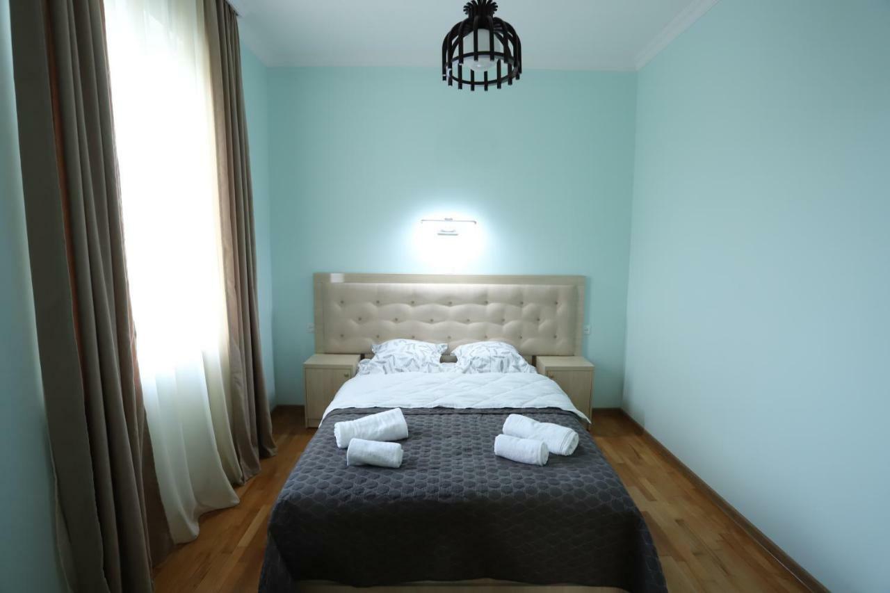 Hotel Hollywood Kutaisi Dış mekan fotoğraf