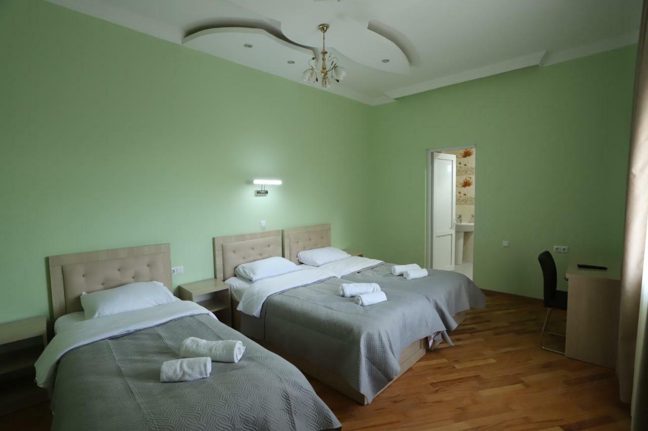 Hotel Hollywood Kutaisi Dış mekan fotoğraf