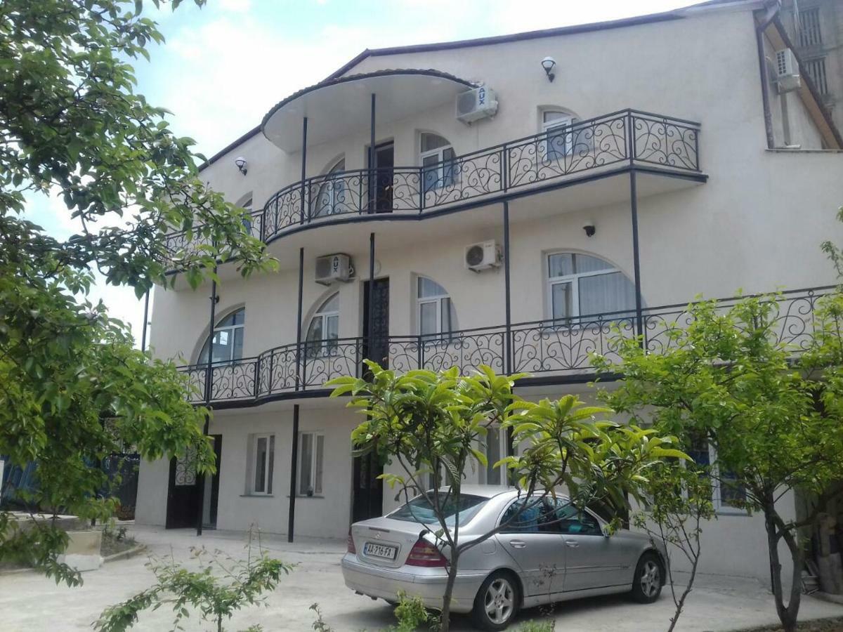 Hotel Hollywood Kutaisi Dış mekan fotoğraf
